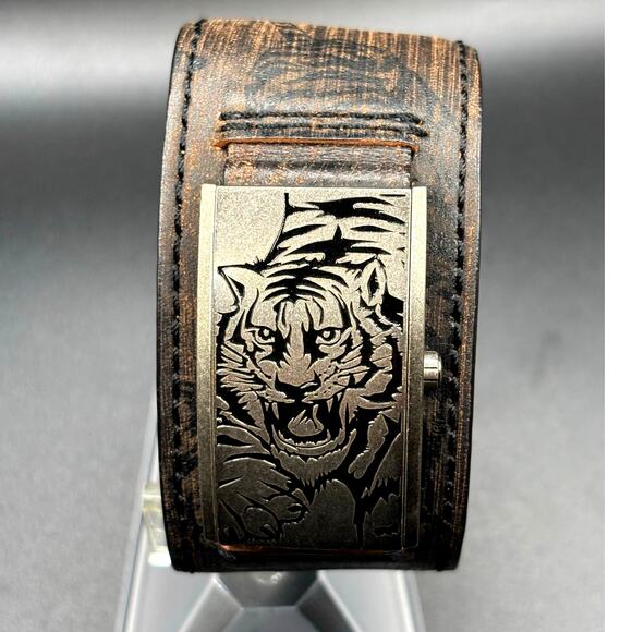 Vintage GUESS G55342L Armored Tiger Leather Cuff Flip Cover Y2K Watch main image 16